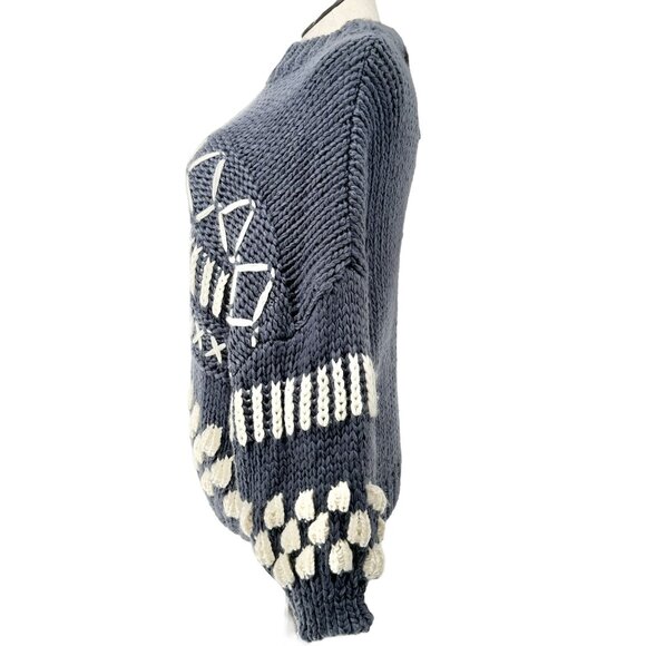 GeeGee Sweater Womens M Oversized Pullover Acrylic Slate Blue and White Knit - Picture 4 of 11